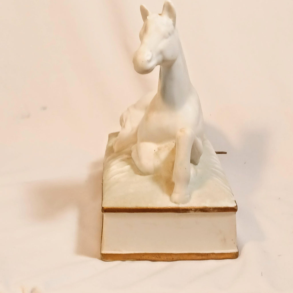 Vintage Music Box by Seymour Mann - 1979 - "Impossible Dream"