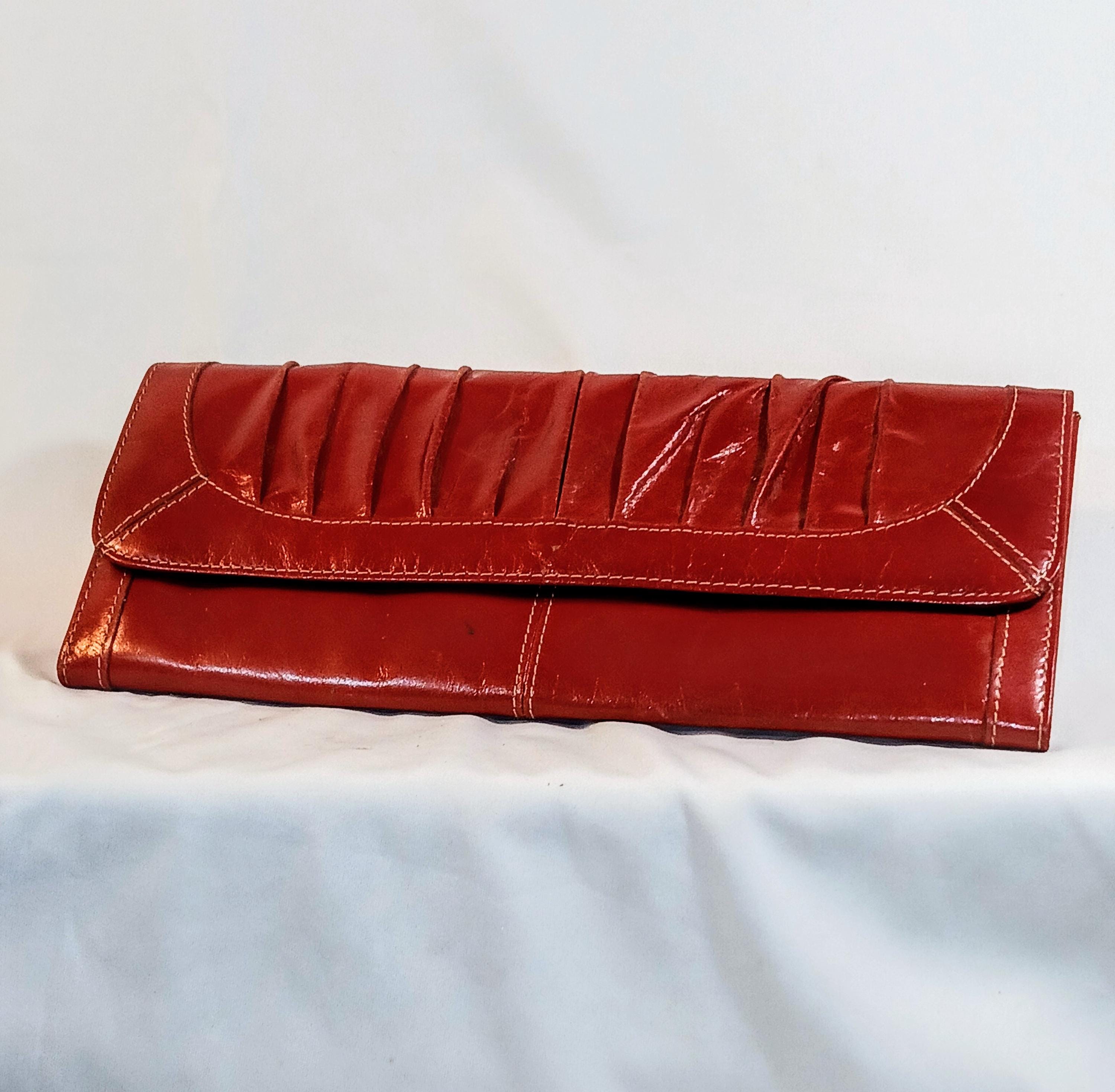 Vintage Fossil Red Leather Clutch/Handbag - Y2K Model