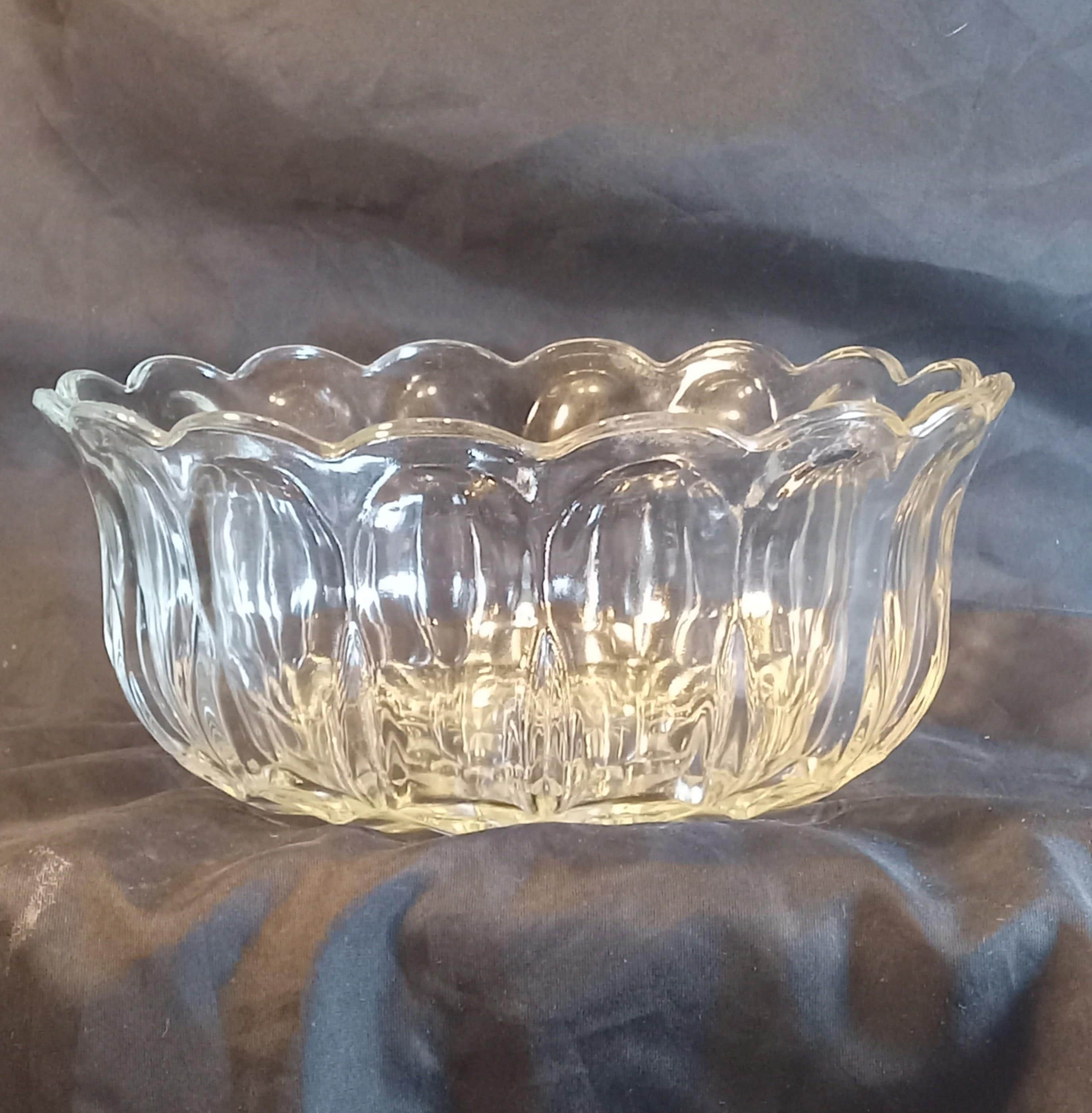 Vintage Serving Bowl - by Anchor Hocking- Fairfield Pattern
