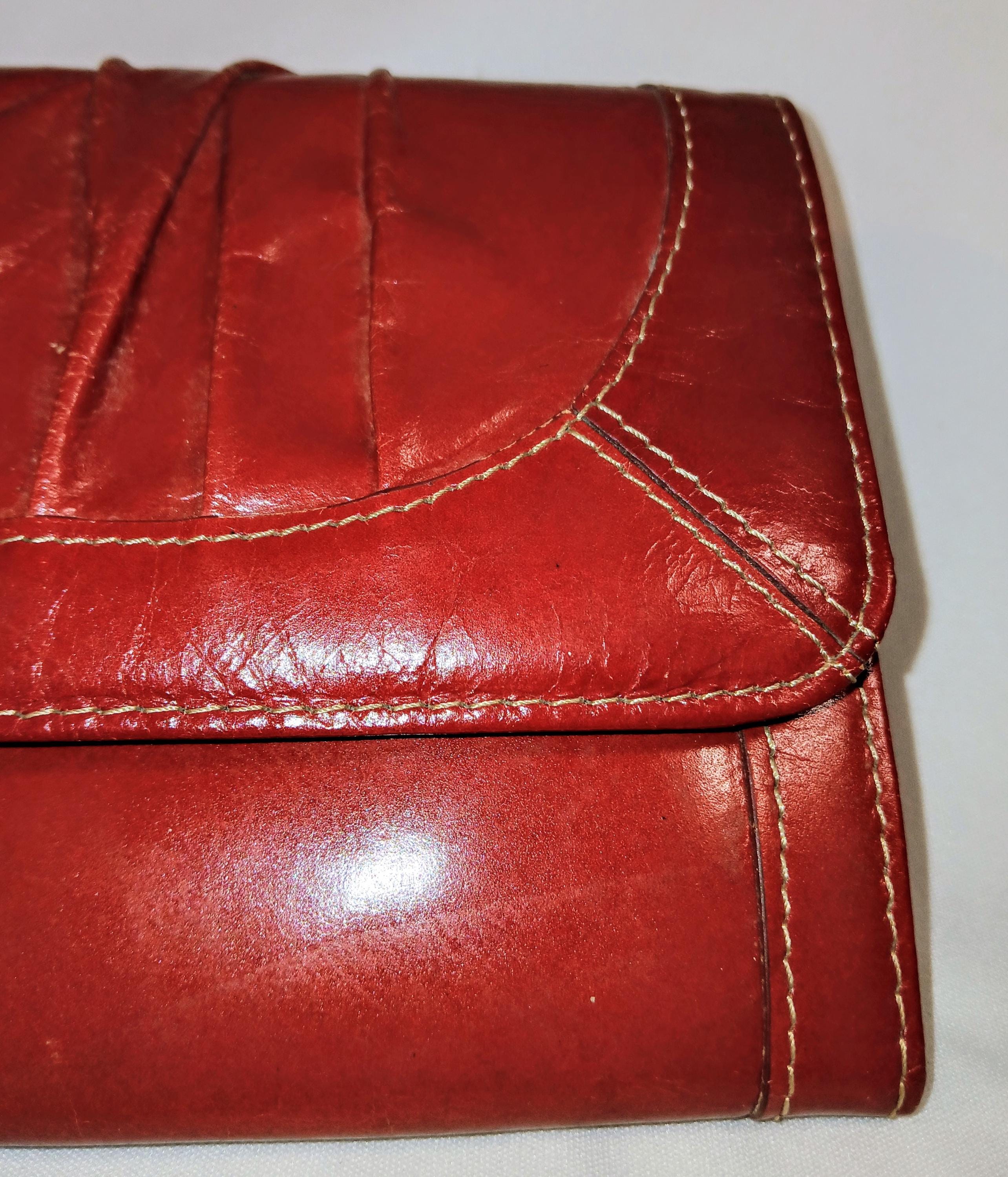 Vintage Fossil Red Leather Clutch/Handbag - Y2K Model