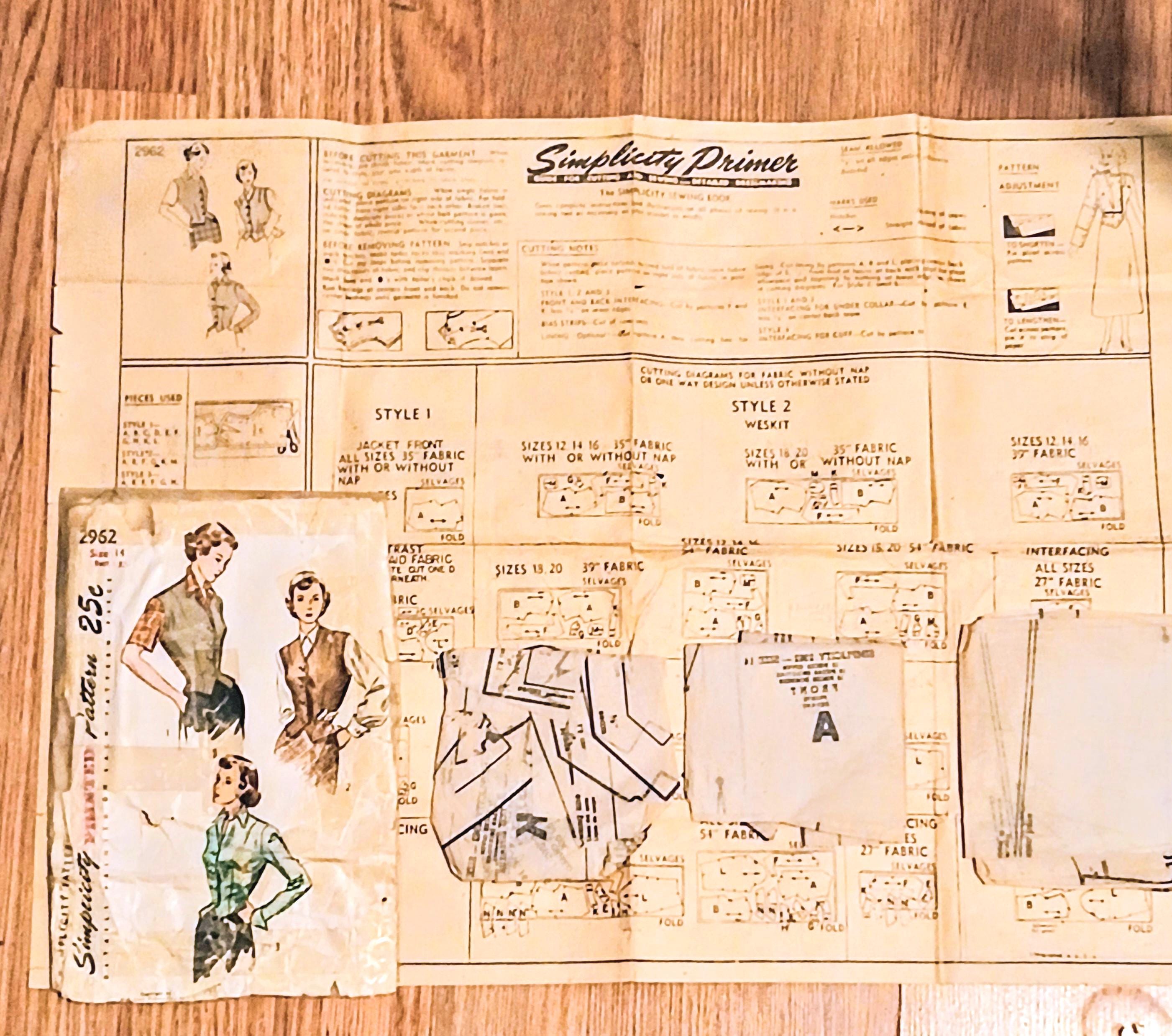 Vintage Simplicity 1950s Sewing Pattern Lot | Dresses & Blouses