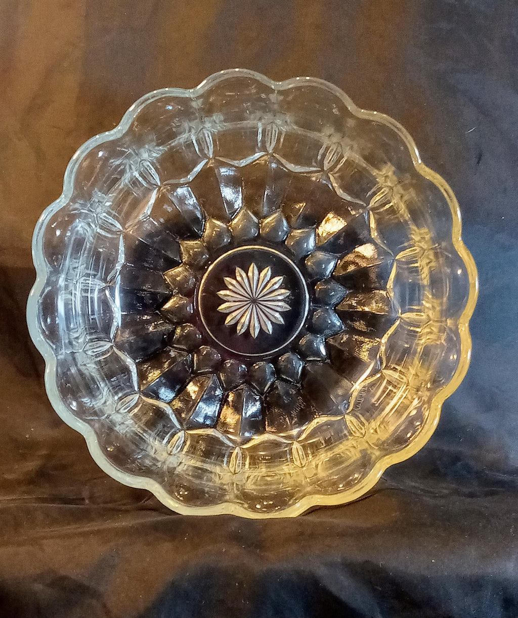 Anchor Hocking Fairfield Glass Fruit Bowl Scalloped Rim Vintage Centerpiece
