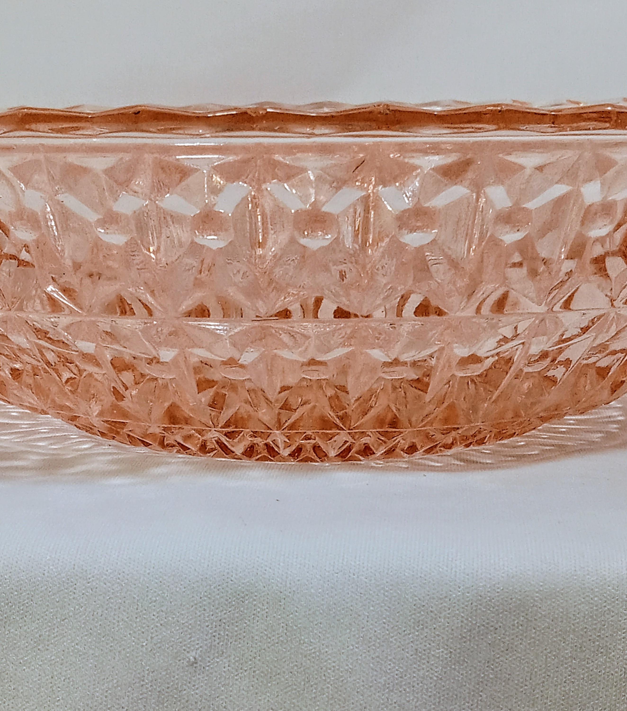 Pink Depression Glass Serving Bowl – "Holiday" Pattern