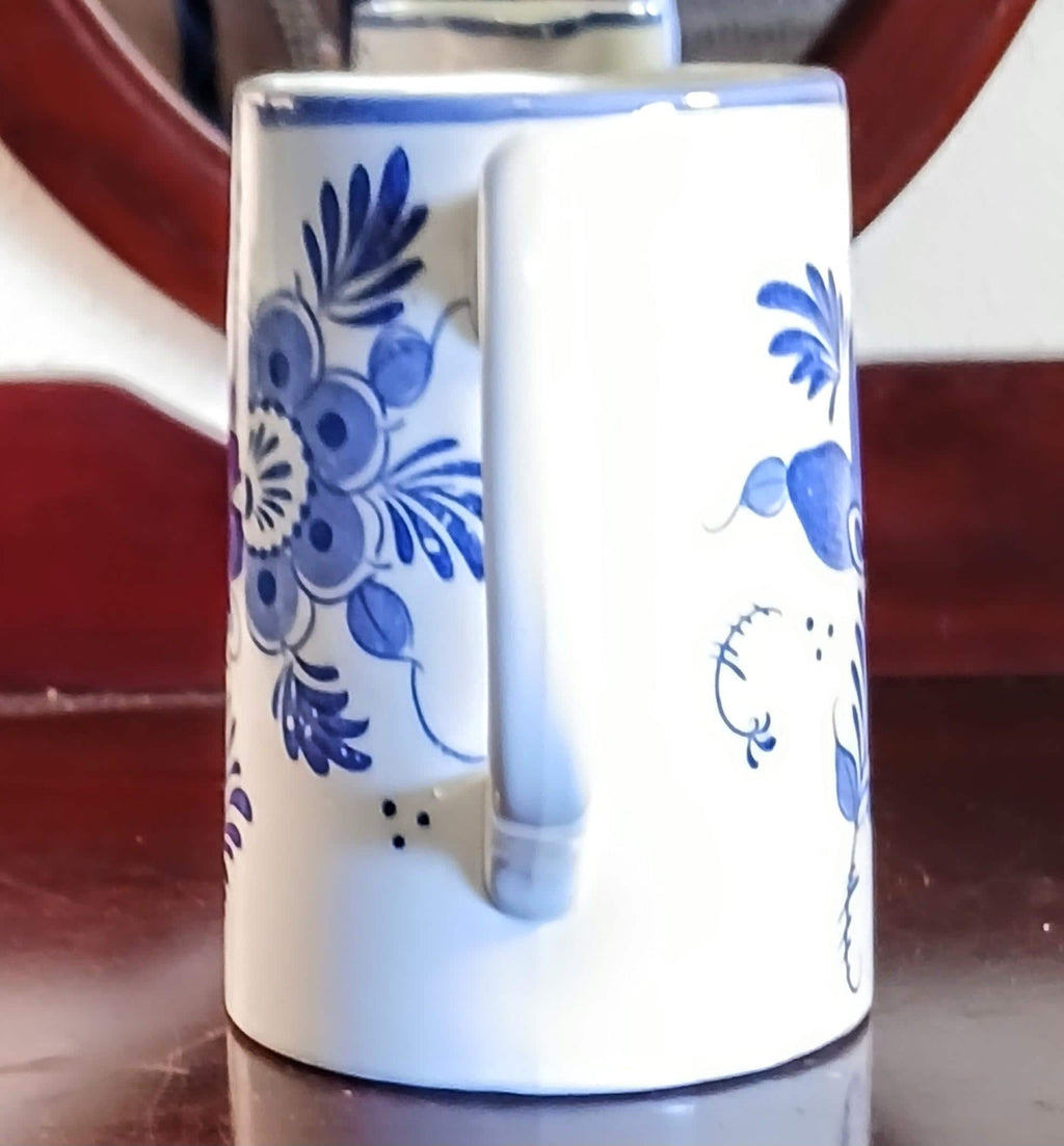 Vintage Pitcher | Ardco Dallas | Blue and White