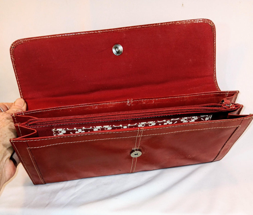 Vintage Fossil Red Leather Clutch/Handbag - Y2K Model