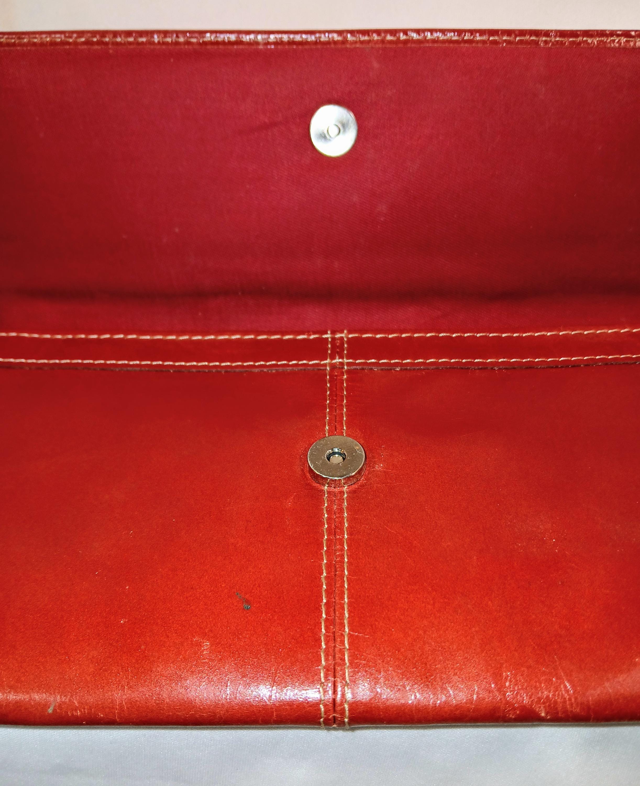 Vintage Fossil Red Leather Clutch/Handbag - Y2K Model