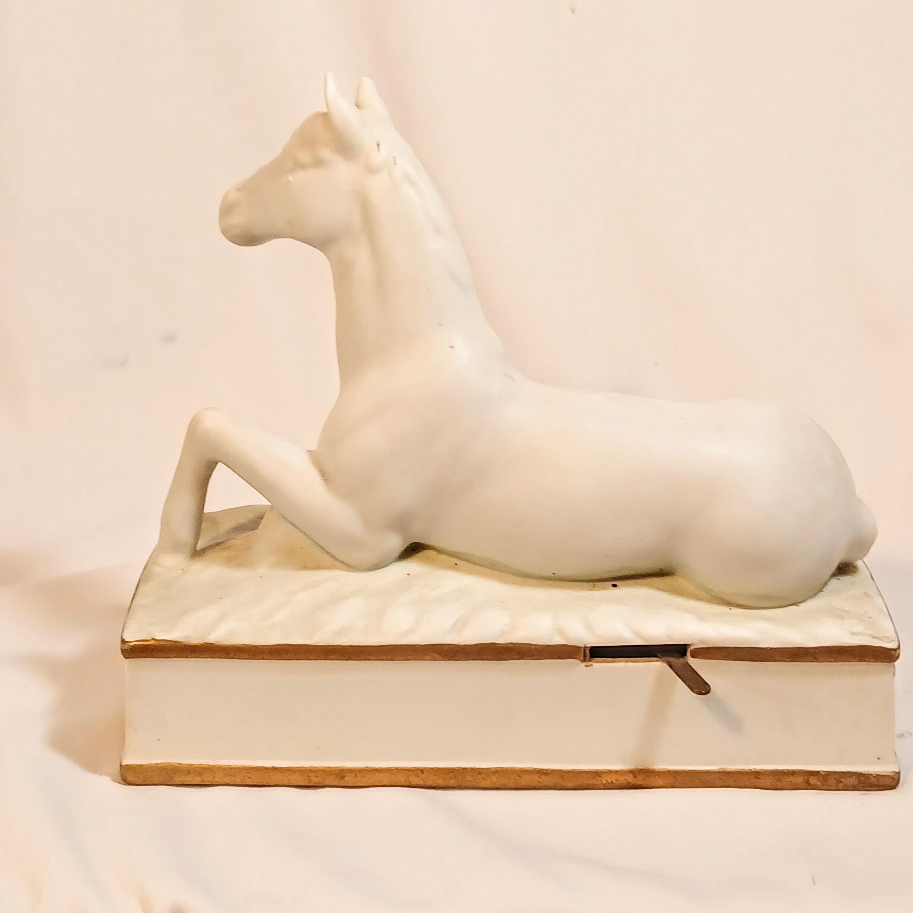 Vintage Music Box by Seymour Mann - 1979 - "Impossible Dream"