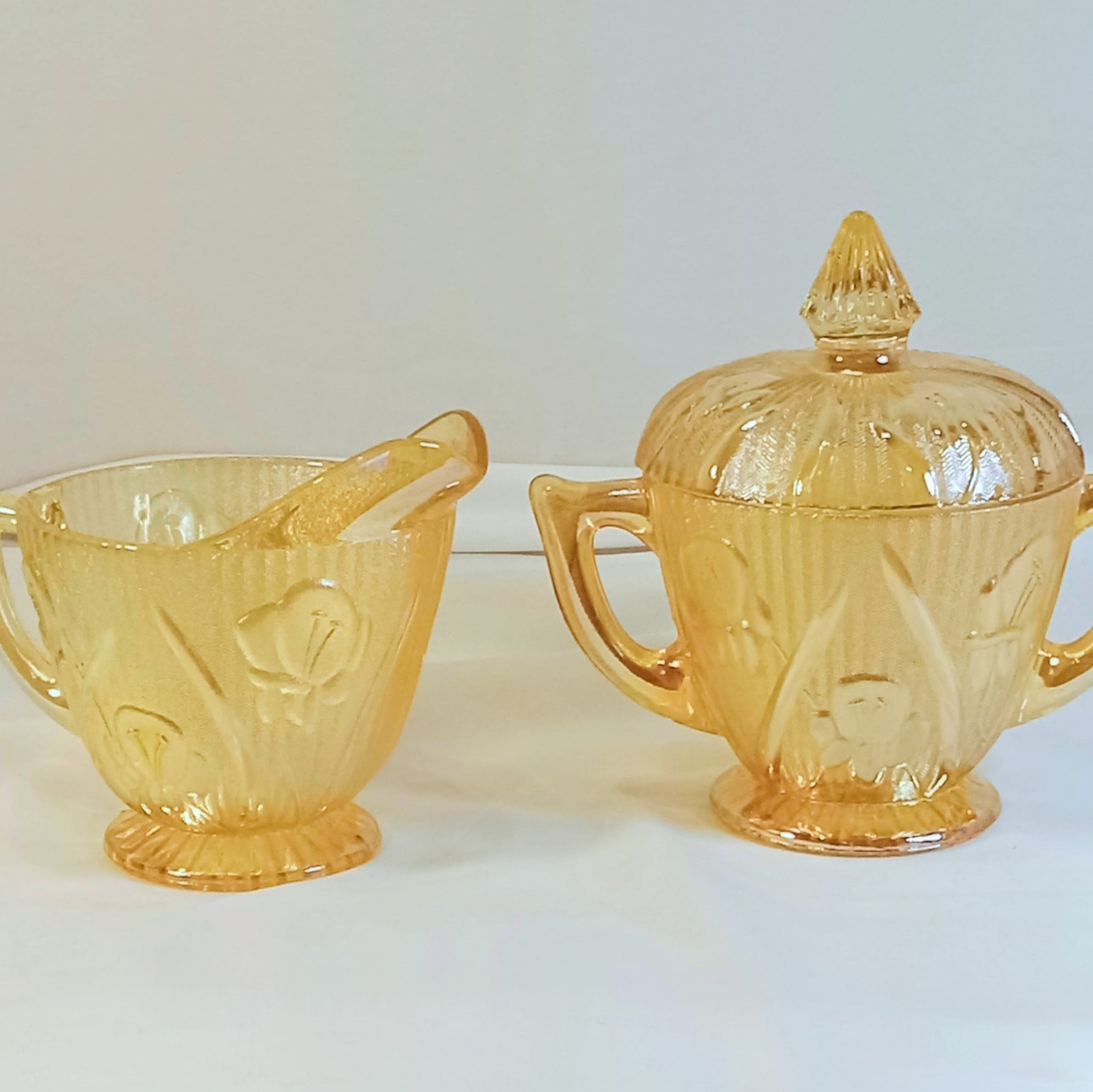Vintage Carnival Glass  Cream & Sugar Set - Jeanette  Glass Co.
