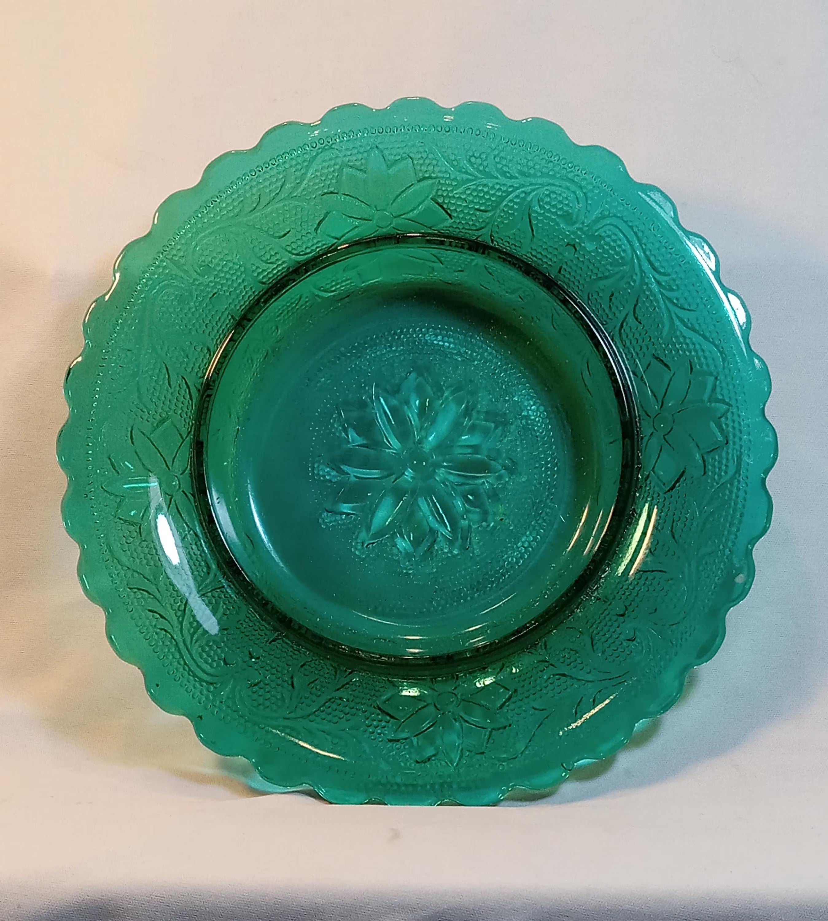 Vintage Indiana Glass Spruce Green Sandwich Plate - Tiara Line